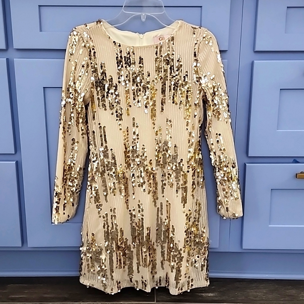 Golden dress with sequins